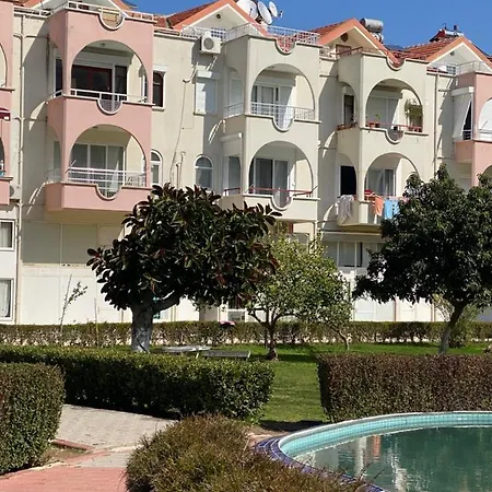 Kervansaray Apart דירה